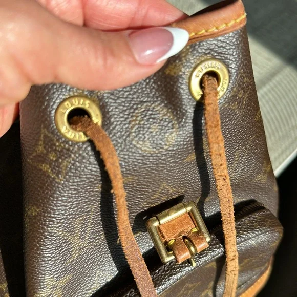 Louis Vuitton backpack - Picture 5 of 7